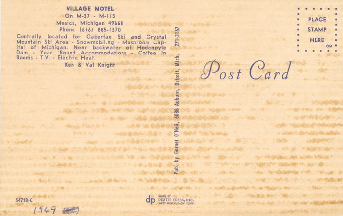 Village Motel (Manistee Crossing Family Resort) - Vintage Postcard